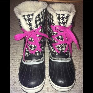 Sorel Tivoli Houndstooth Boots women’s 9